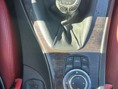 Used 2011 BMW 335i Convertible RWD image 6