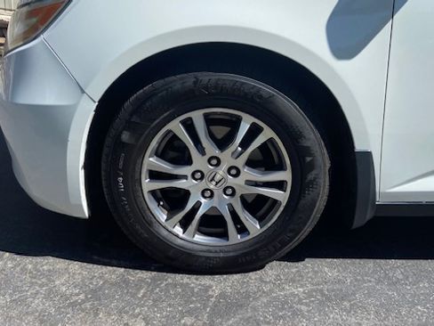 Used 2013 Honda Odyssey EX-L image 2