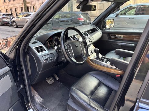 Used 2013 Land Rover Range Rover Sport HSE image 10