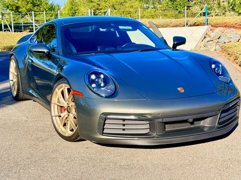 Used 2021 Porsche 911 Carrera S image 2