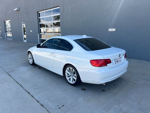 Used 2011 BMW 328i Coupe image 11