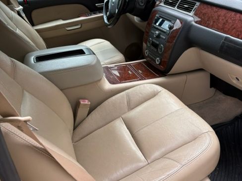 Used 2007 Chevrolet Avalanche 2WD image 8