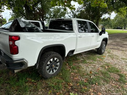 Used 2022 Chevrolet Silverado 3500 LT w/ Convenience Package AWD/4WD image 6