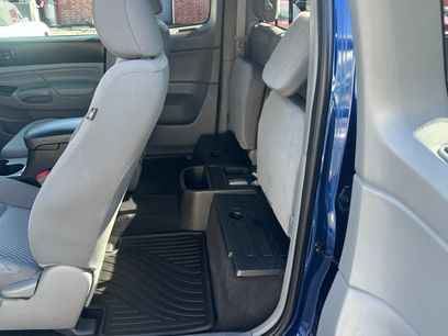 Used 2015 Toyota Tacoma 4x4 Access Cab V6 w/ SR5 Package