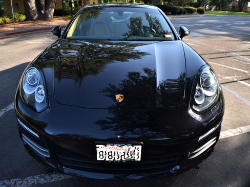 Used 2016 Porsche Panamera 4 Edition AWD/4WD image 9