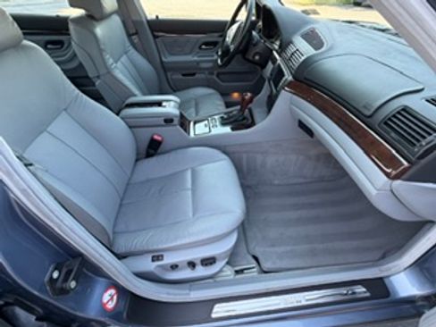 Used 2001 BMW 740iL RWD image 19