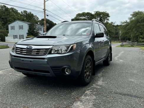 Used 2010 Subaru Forester 2.5XT Limited image 4