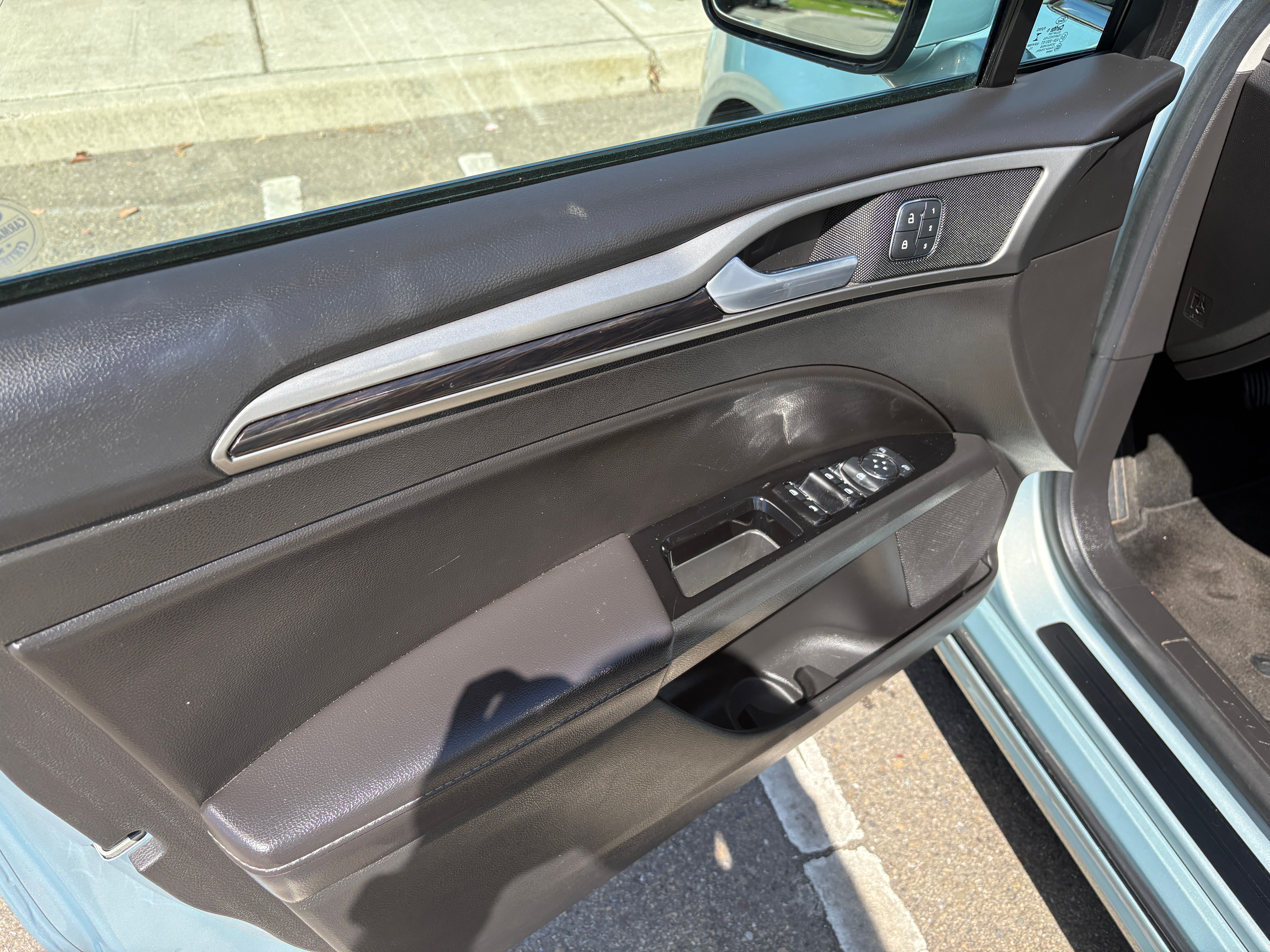Used 2014 Ford Fusion SE FWD image 13