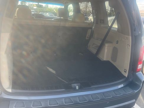 Used 2010 Honda Pilot Touring image 9