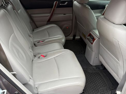 Used 2012 Toyota Highlander Limited image 14