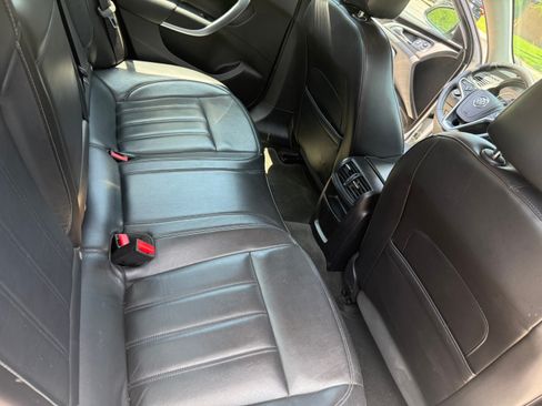 Used 2016 Buick Regal Premium AWD/4WD image 14