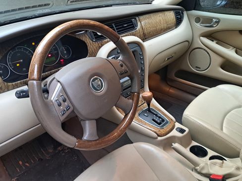 Used 2005 Jaguar X-TYPE 3.0 image 4