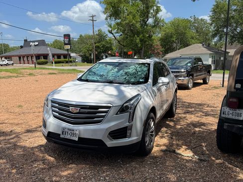 Used 2017 Cadillac XT5 Luxury AWD/4WD image 11