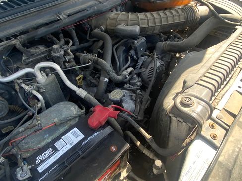Used 2005 Ford F350 XLT AWD/4WD image 10