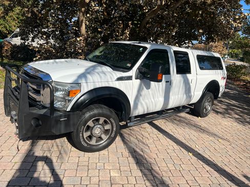 Used 2012 Ford F350 Lariat w/ FX4 Off Road Pkg image 4