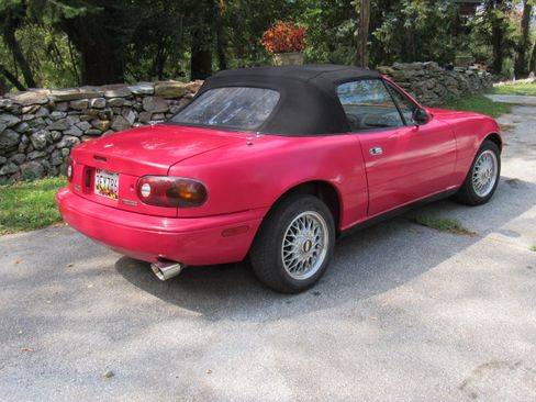 Used 1996 MAZDA MX-5 Miata image 5