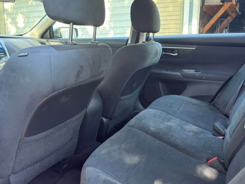 Used 2015 Nissan Altima 2.5 S w/ Power Driver Seat Package FWD image 11