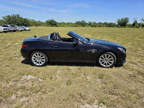 Used 2018 Mercedes-Benz SLC 300 image 12