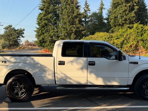 Used 2013 Ford F150 XLT w/ Luxury Equipment Group AWD/4WD image 2