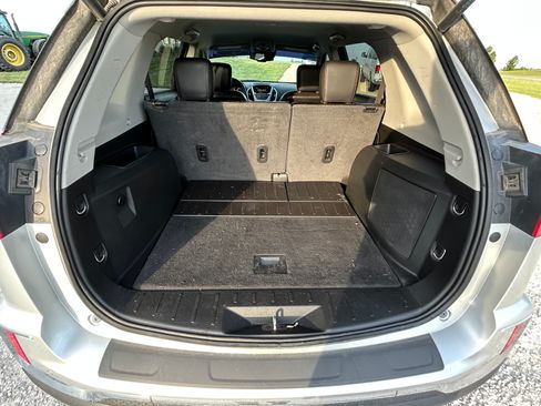 Used 2016 GMC Terrain SLT w/ Driver Alert Package I FWD image 4