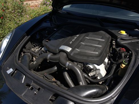 Used 2014 Porsche Panamera S RWD image 6