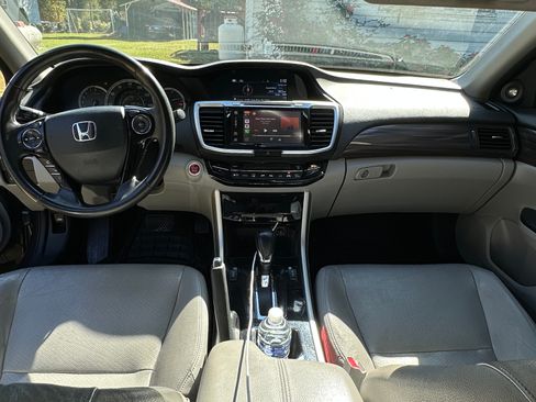 Used 2016 Honda Accord EX-L image 9