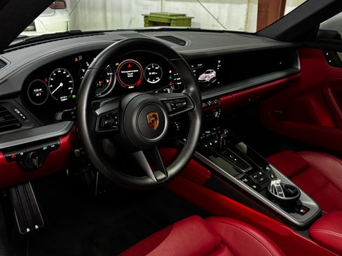Used 2022 Porsche 911 Carrera 4S image 13