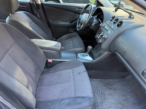 Used 2010 Nissan Altima 2.5 S w/ Convenience Pkg image 5