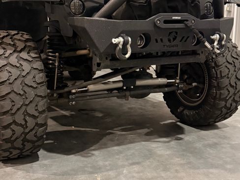 Used 2015 Jeep Wrangler Unlimited Sahara w/ Max Tow Package image 5