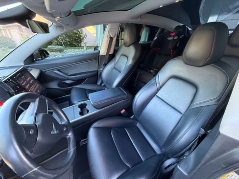 Used 2018 Tesla Model 3 Mid Range RWD image 6