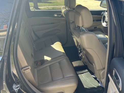 Used 2014 Jeep Grand Cherokee Limited image 9