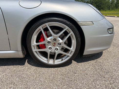 Used 2005 Porsche 911 Carrera S RWD image 14