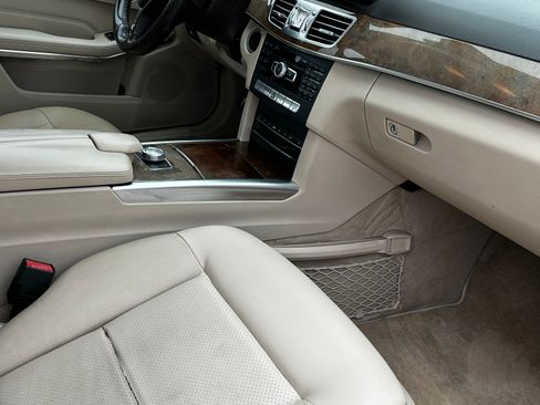 Used 2014 Mercedes-Benz E 350 Sedan image 18
