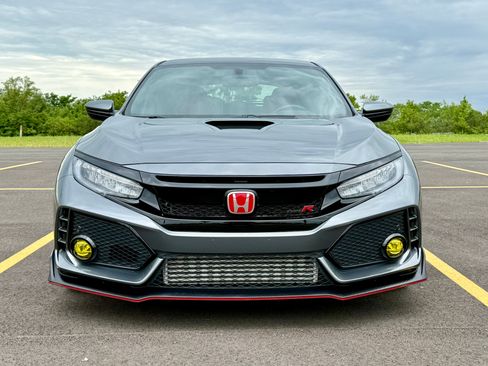 Used 2017 Honda Civic Type R image 13