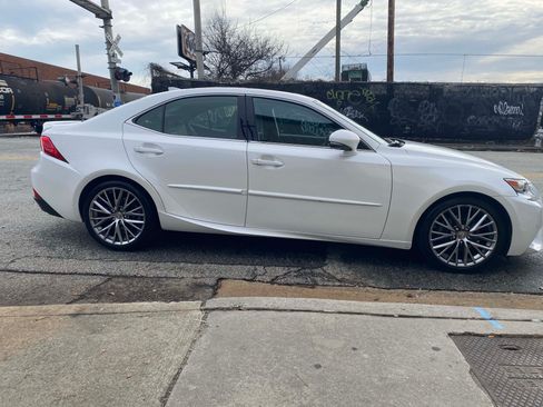 Used 2015 Lexus IS 250 image 18