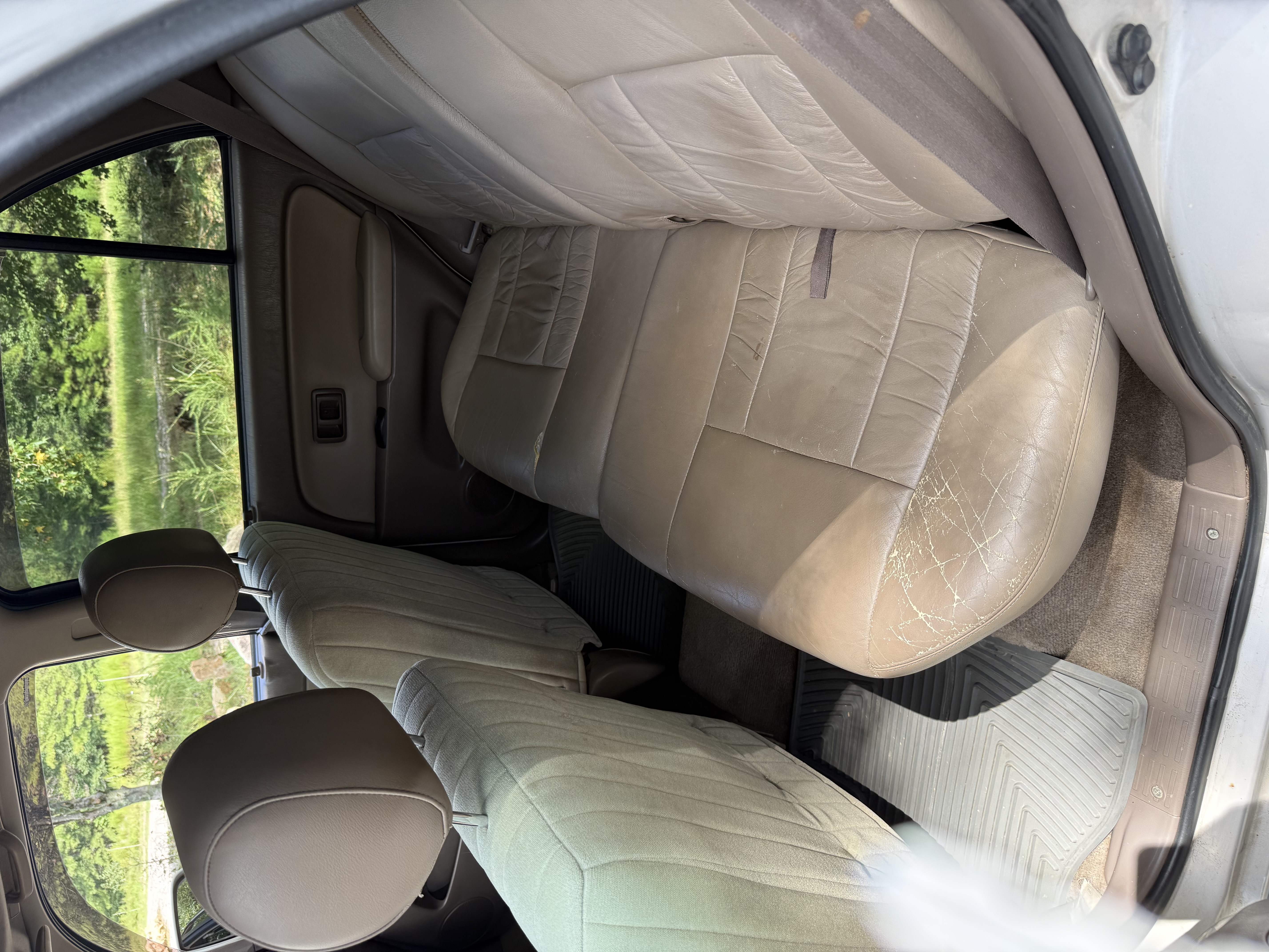 Used 1996 Toyota 4Runner SR5 w/ Leather Trim Pkg RWD image 11