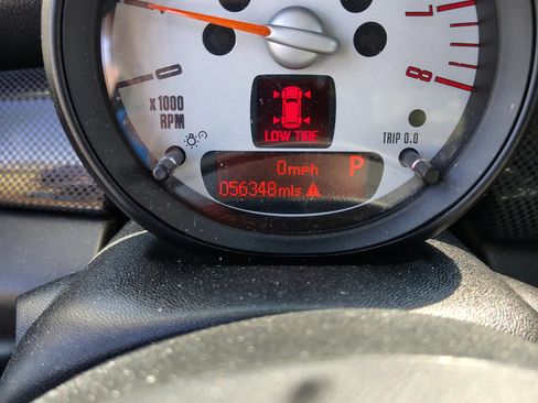 Used 2013 MINI Cooper Clubman S image 2