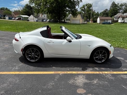 Used 2020 MAZDA MX-5 Miata RF Grand Touring RWD image 2