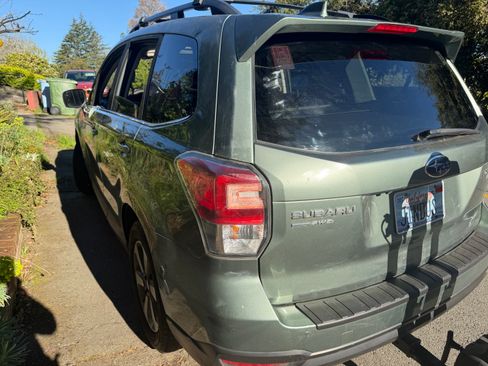 Used 2017 Subaru Forester 2.5i Limited w/ Popular Package #2 image 14