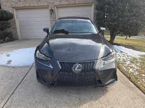 Used 2017 Lexus IS 300 F Sport w/ F Sport Package image 10