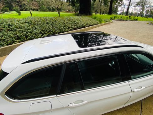 Used 2016 BMW 328d xDrive Wagon image 10