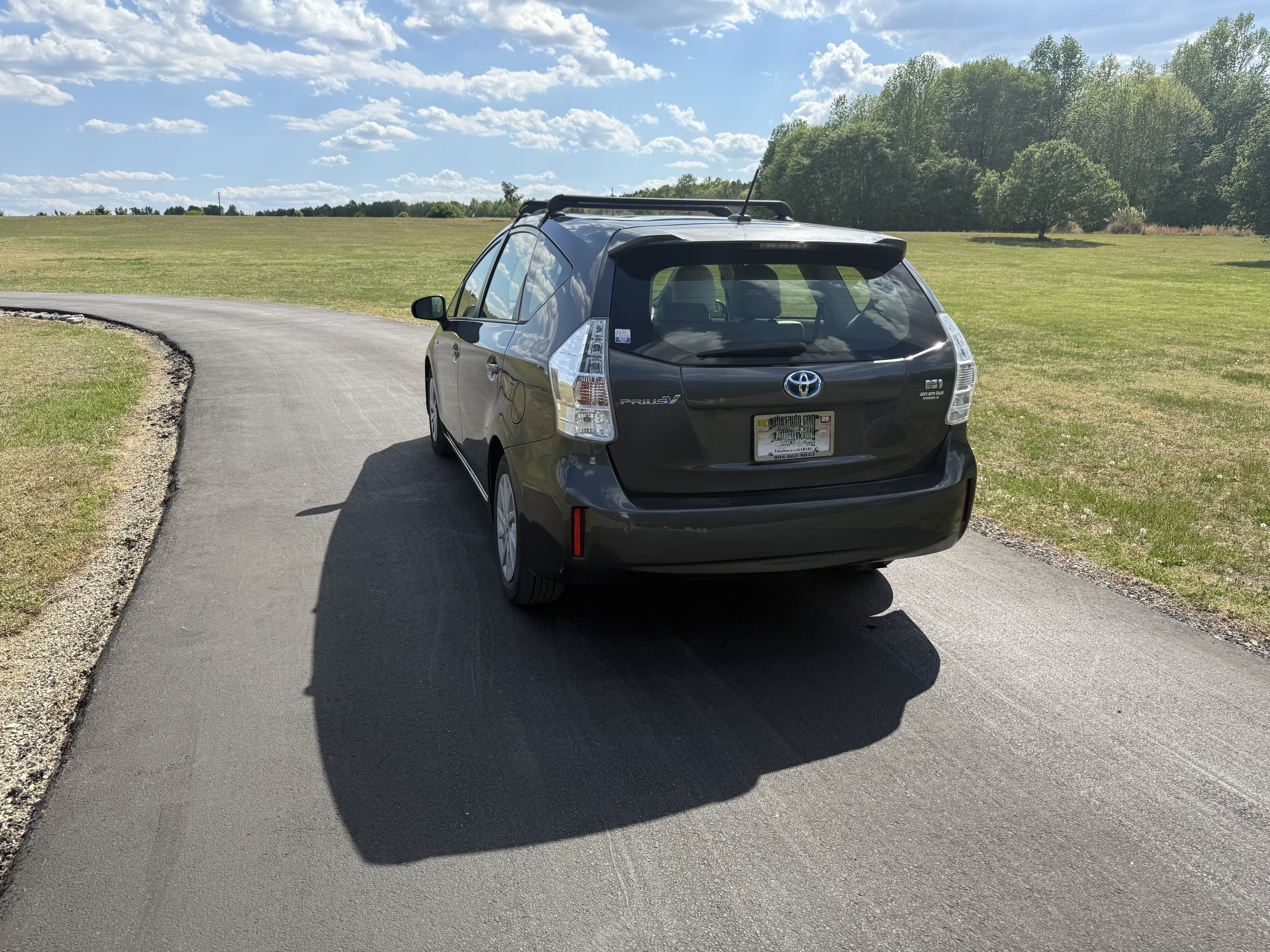 Used 2014 Toyota Prius V Three FWD image 5