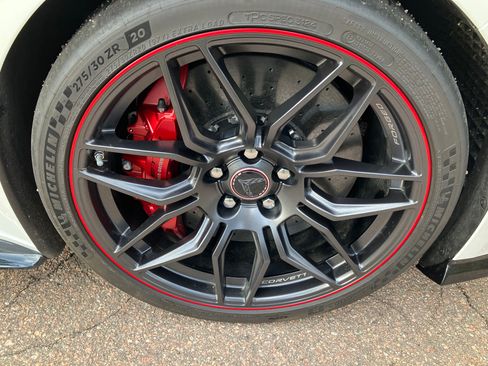 Used 2023 Chevrolet Corvette Z06 w/ Z07 Performance Package image 6