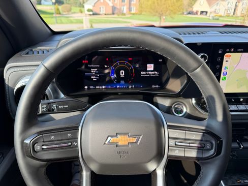 Used 2024 Chevrolet Colorado LT w/ LT Convenience Package III image 6