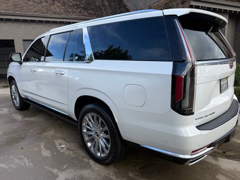 Used 2021 Cadillac Escalade ESV Premium Luxury w/ Driver Assist Tech Package image 2