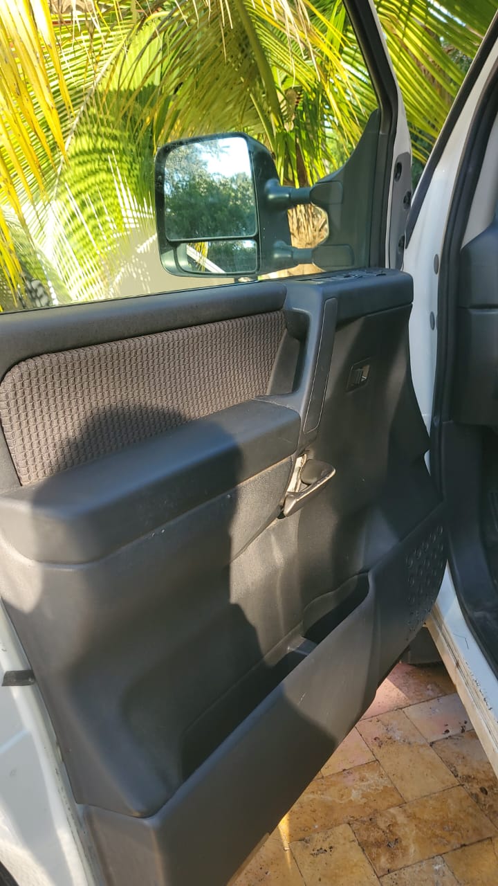 Used 2008 Nissan Titan SE AWD/4WD image 8