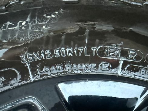 Used 2017 Jeep Wrangler Sport image 31