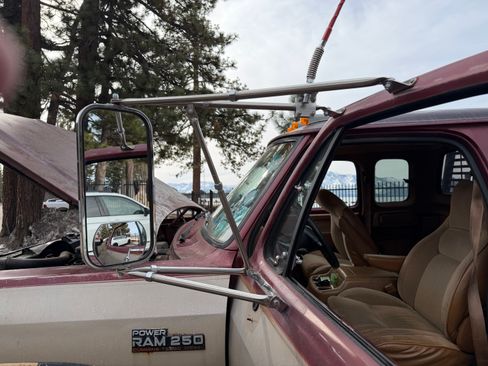 Used 1993 Dodge D/W Truck 250 image 23