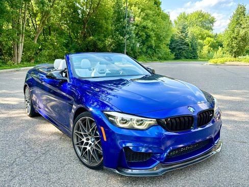Used 2020 BMW M4 Convertible w/ Competition Package image 1
