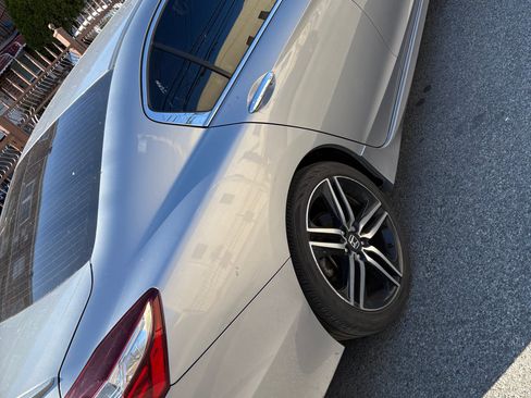Used 2016 Honda Accord Sport image 5